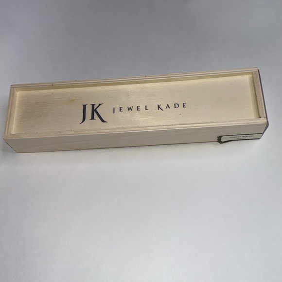 Gorgeous Vintage Bracelet - Picture 7 of 7